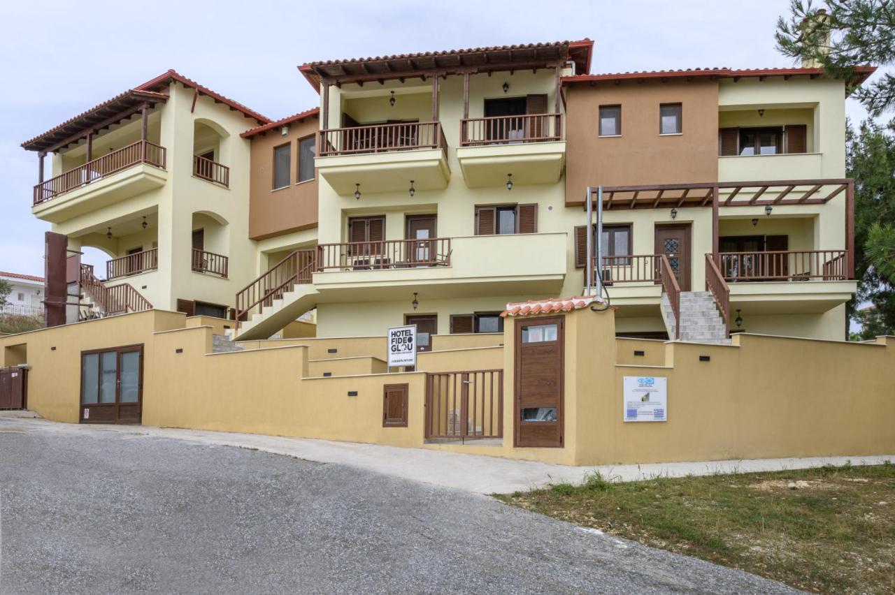 Tavani Villas Неа Рода Екстериор снимка