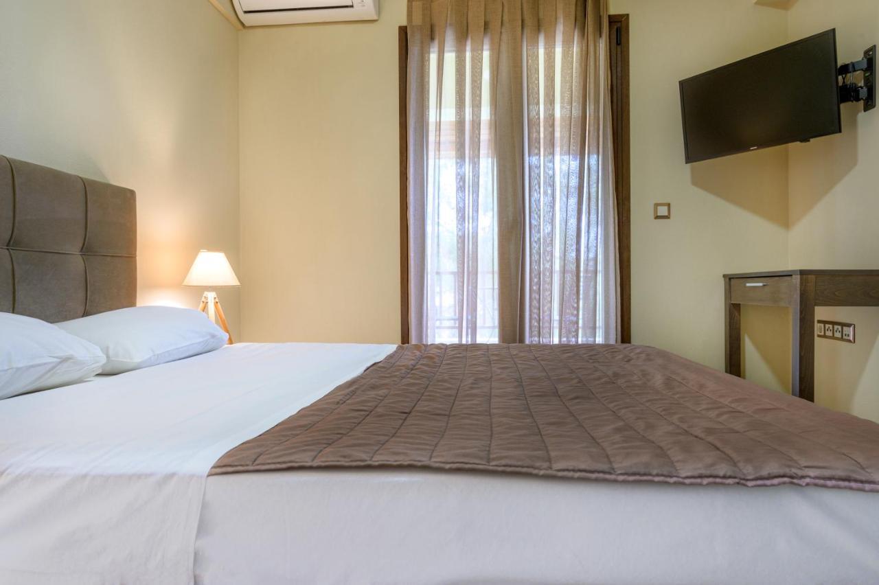 Tavani Villas Неа Рода Екстериор снимка