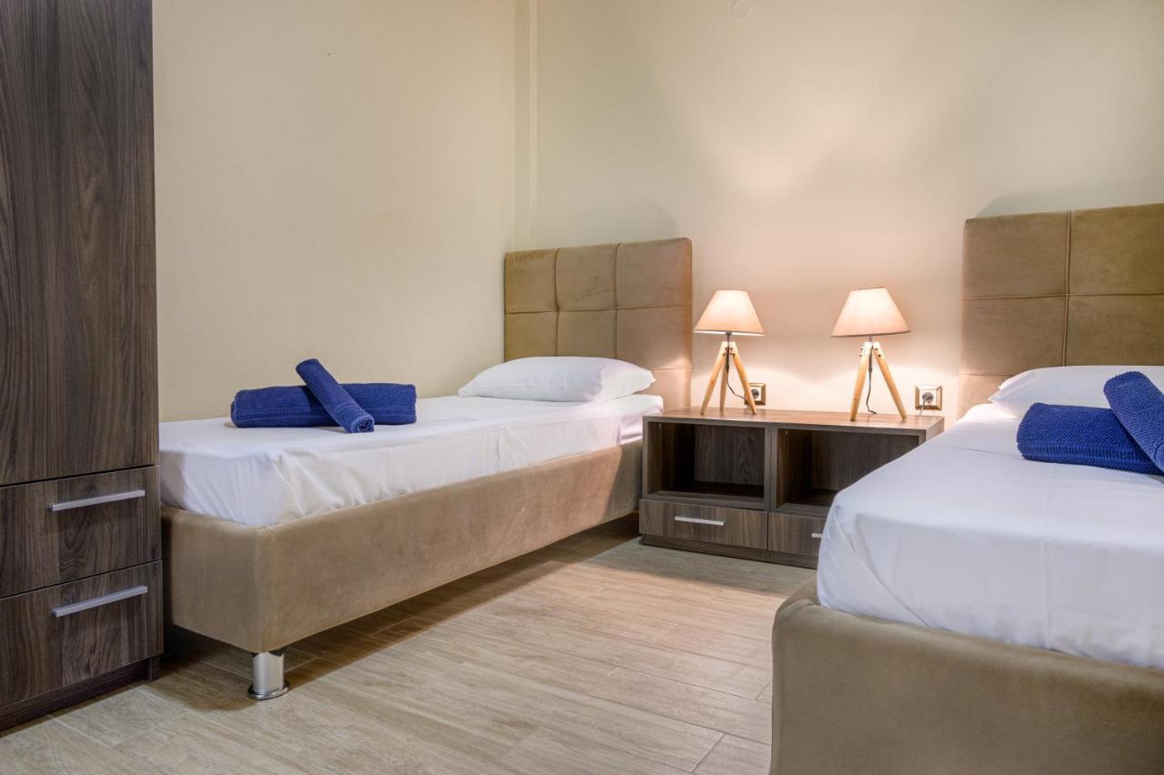 Tavani Villas Неа Рода Екстериор снимка