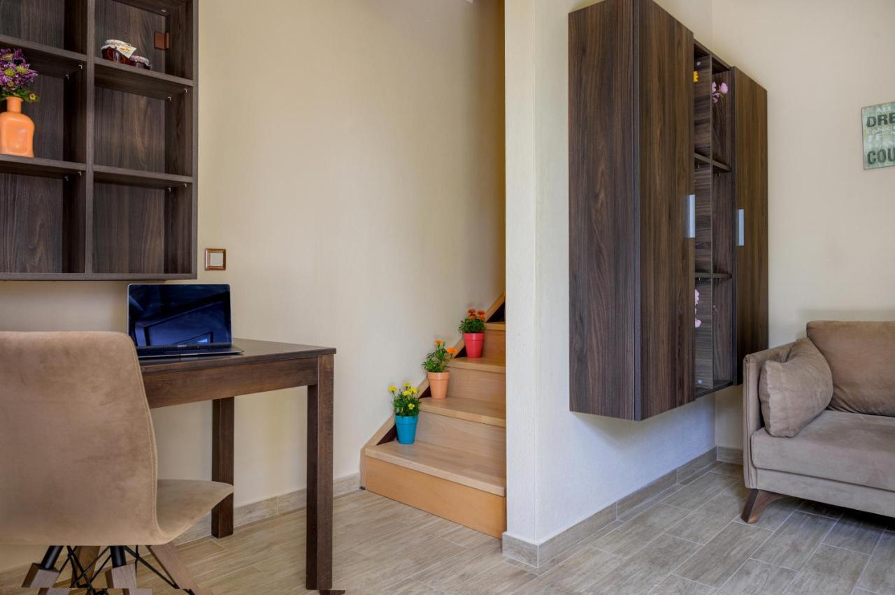 Tavani Villas Неа Рода Екстериор снимка